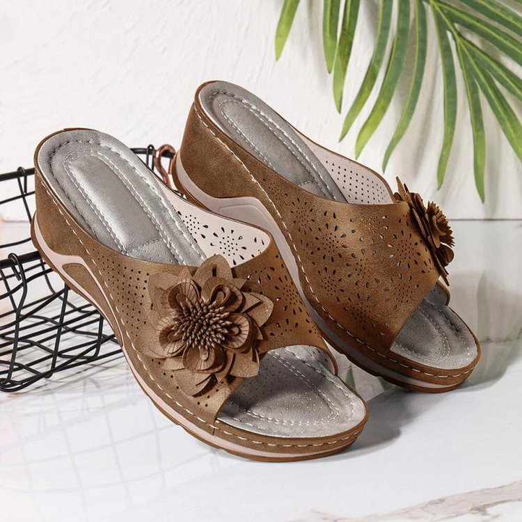 Comelyy Women's shoes summer large size wedge casual flower outer wear slippers female slipper