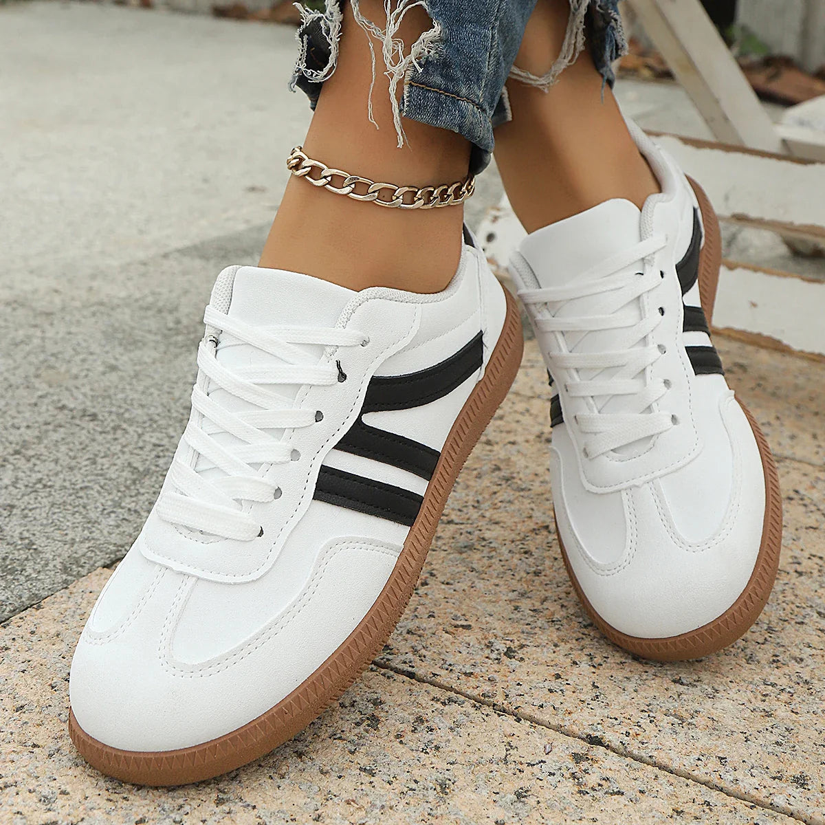 BreezeNova™ Casual Sneakers