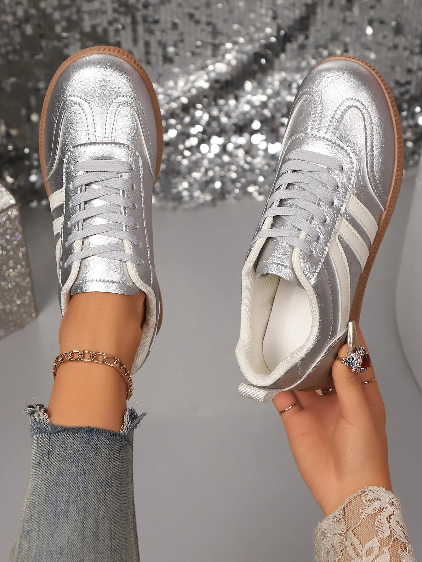 BreezeNova™ Casual Sneakers