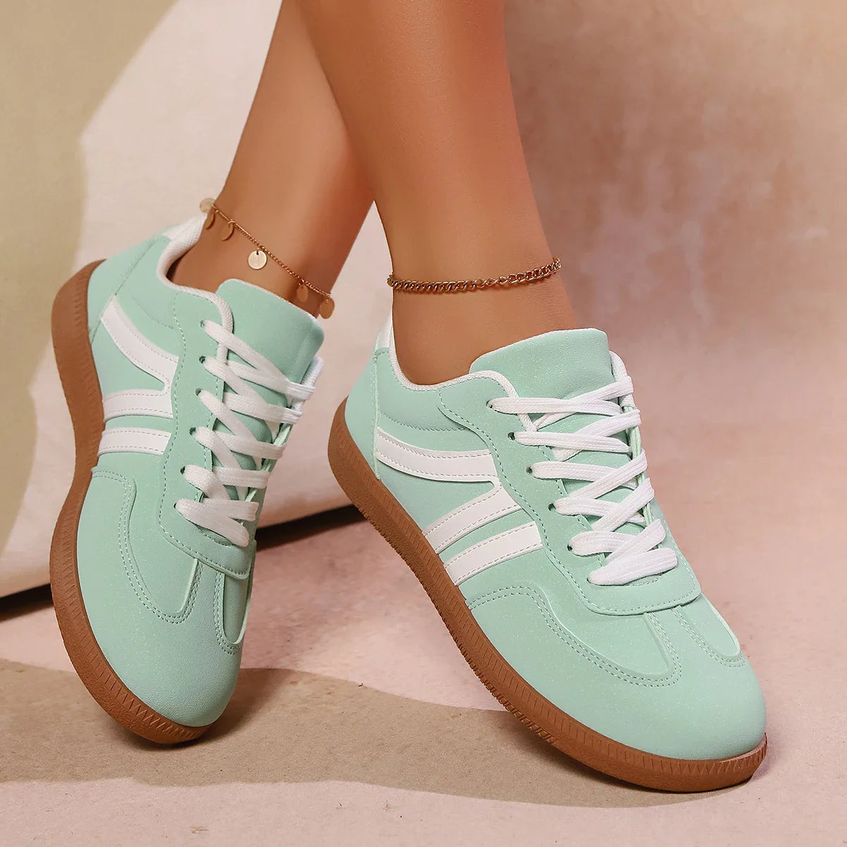 BreezeNova™ Casual Sneakers