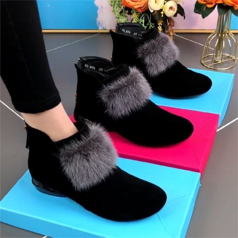 Comelyy Soft leather nubuck short boots with round toe, medium heel and velvet low top