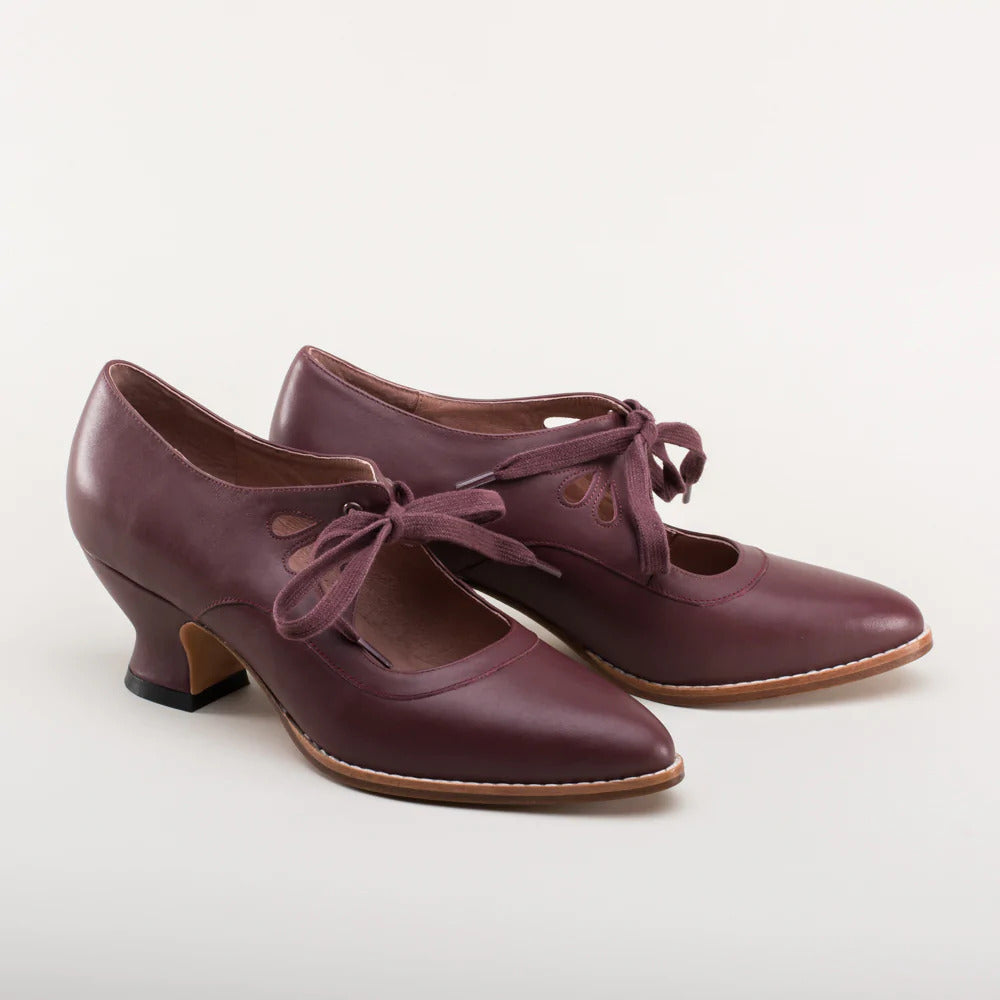 Comelyy Women's hollow high-heeled lace-up casual shoes