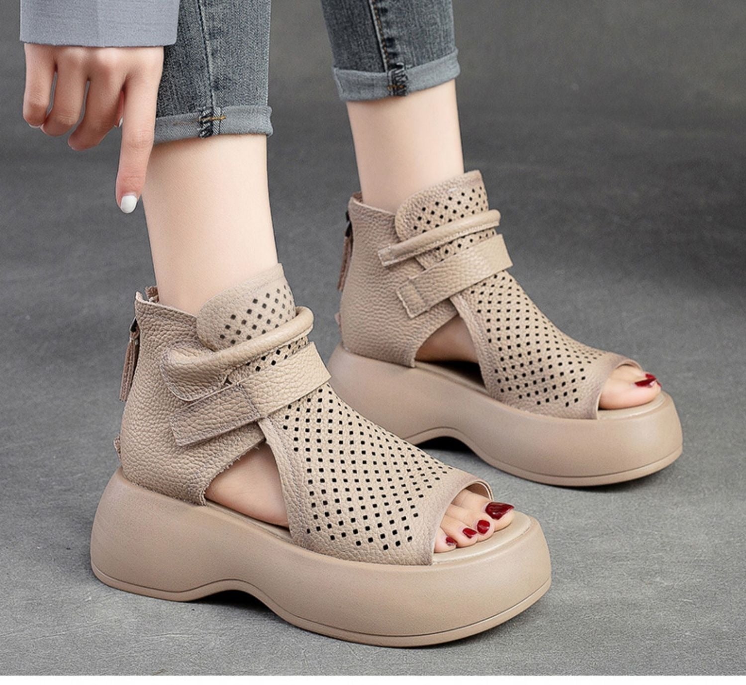 Comelyy Retro Sandals Hollow Breathable Thick Sole Comfortable Women's Shoes