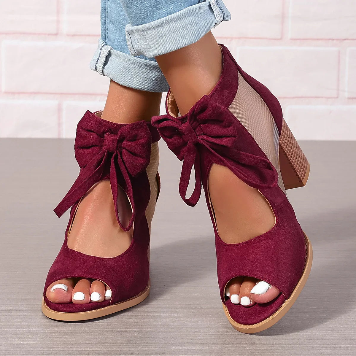 CharmBow™ Women’s Chunky Heel Sandals
