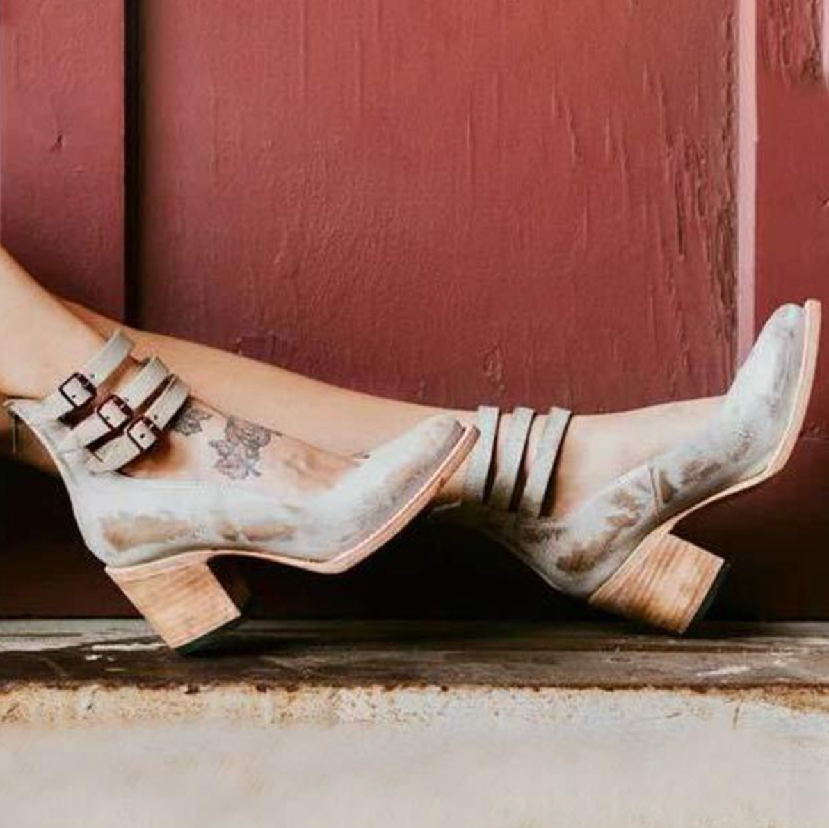 Comelyy women's thick heel sandals buckle pointed toe sandals