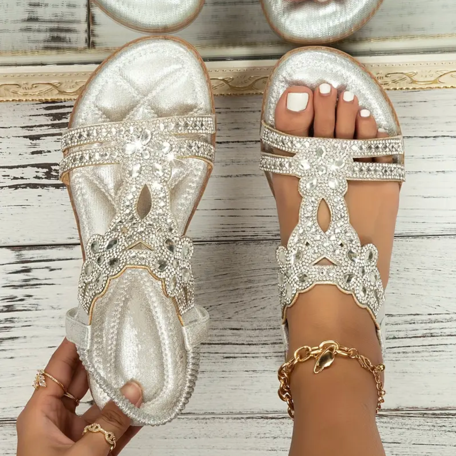 Comelyy hollow cross-border flat-bottomed rhinestone bohemian comfortable sandals