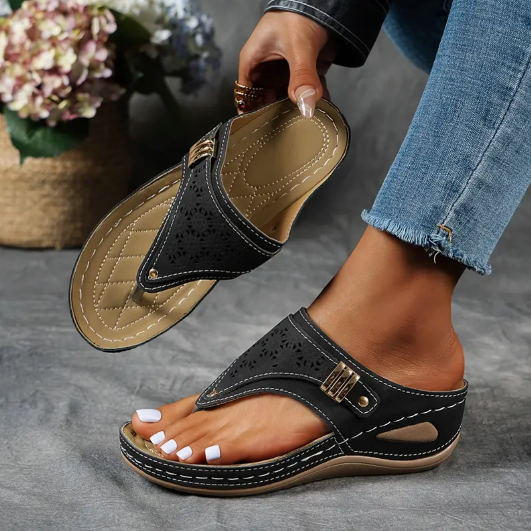 Comelyy Women's Comfy Hollow Arch Support All-Match Soft Sole Wedge Outdoor Flip Flops