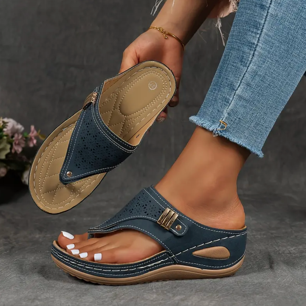 Comelyy Women's Comfy Hollow Arch Support All-Match Soft Sole Wedge Outdoor Flip Flops